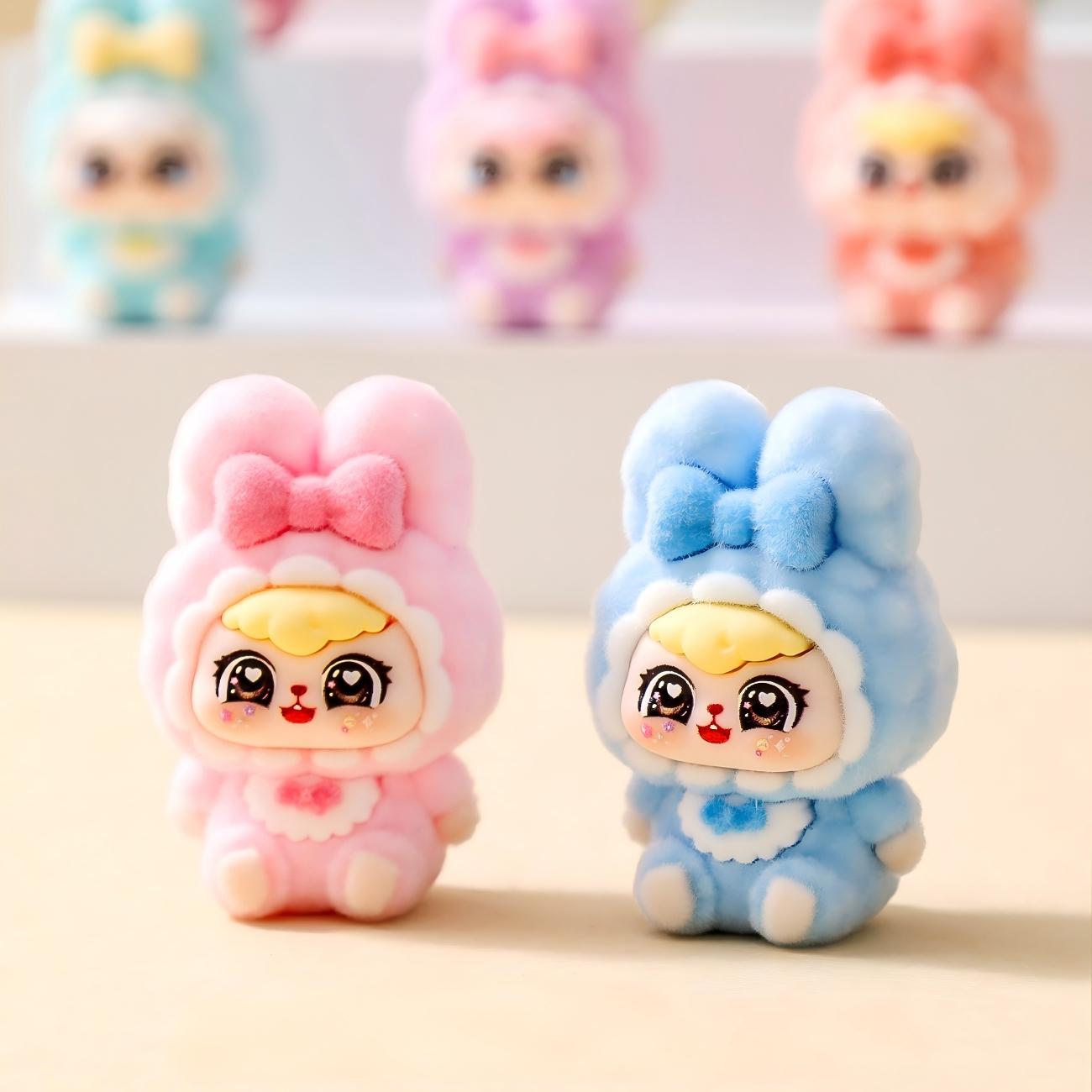 Cute Looking Mini Desktop Orna - مراجعة Vinyl Figure Blank وسعره