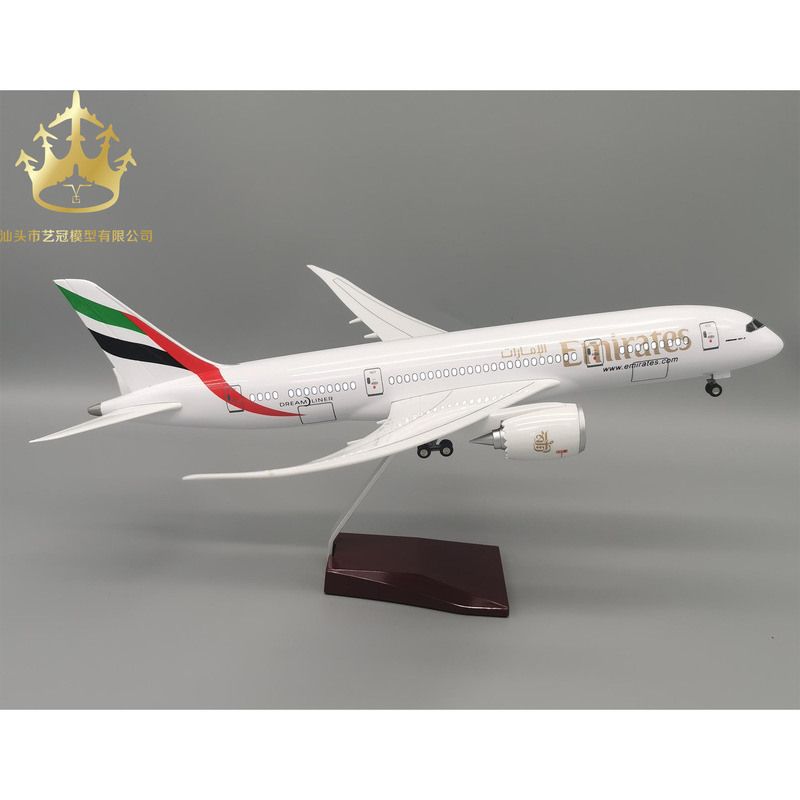 787 Emirates Aircraft Model Re - مراجعة Model Airplane Plastic وسعره