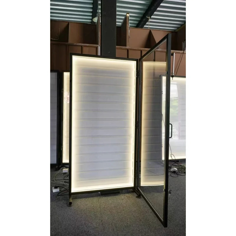 custom.Custom  Graded Playing  - مراجعة Graded Card Display وسعره